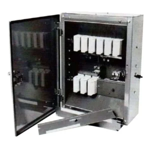 TP9AHS/100 – 9 Way Ryefield Board – Three Phase Distribution Board with 100A Fuse Units