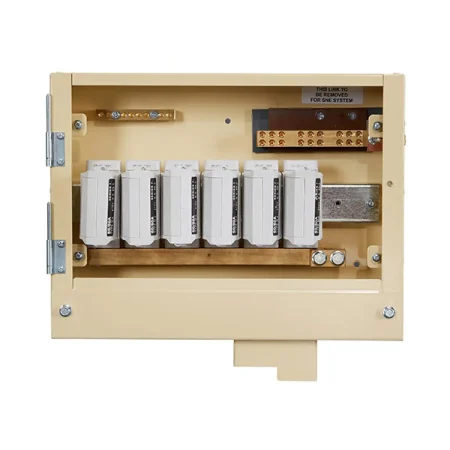 SHS1006/60 PME/SNE - Ryefield Service Head Distribution Board 100A Single Phase 6 Way