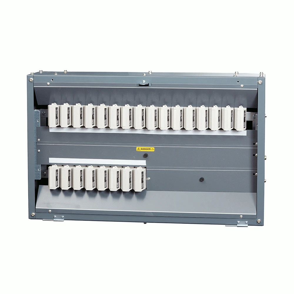 ryefield tp24ahs 60 24 way 60a three phase distribution board 1.webp